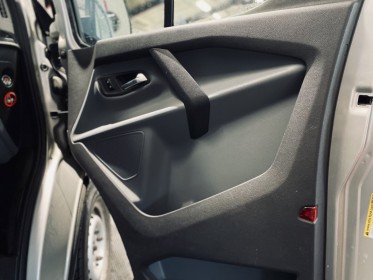 Ford transit custom 2.0 tdci 130 l2h1 - courroie remplacée - garantie 12 mois occasion  simplicicar aix les bains...
