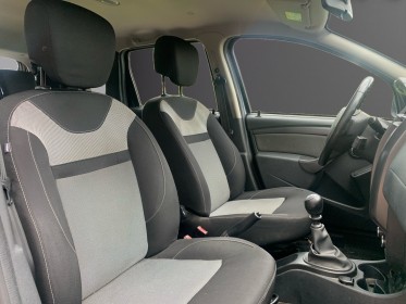Dacia duster tce 125 4x2 lauréate edition 2016 climatisation/gps première main garantie 12 mois occasion simplicicar...
