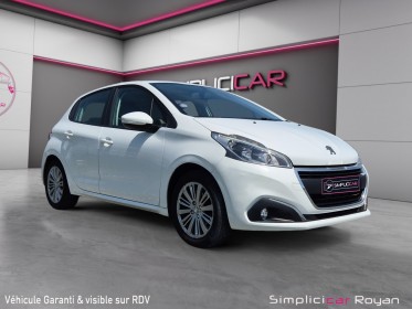 Peugeot 208 1.2 puretech 82ch bvm5 active occasion simplicicar royan simplicicar simplicibike france