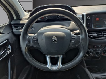 Peugeot 208 1.2 puretech 82ch bvm5 active occasion simplicicar royan simplicicar simplicibike france