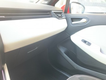 Renault clio v e-tech 140 business/hybrid/camera/carplay/garantie 12 mois occasion montreuil (porte de vincennes)(75)...