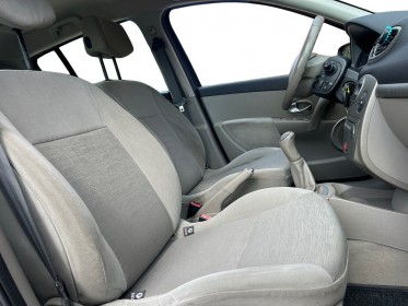 Renault clio iii 100 ch confort dynamique clim auto occasion simplicicar orgeval  simplicicar simplicibike france