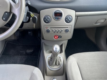 Renault clio iii 100 ch confort dynamique clim auto occasion simplicicar orgeval  simplicicar simplicibike france