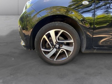 Peugeot 108 vti 72ch ss bvm5 allure carplay/caméra de recul /faible kilométrage occasion champigny-sur-marne (94)...