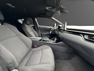 Toyota c-hr hybride 122h graphic - ouverture sans clés - sièges chauffants - régulateur de vitesse adaptatif occasion...