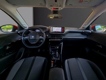 Peugeot 208 100ch allure apple carplay - android auto / gps / clim / entretien à jour - garantie 12 mois occasion avignon...