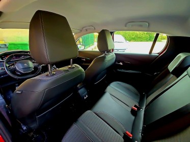 Peugeot 208 100ch allure apple carplay - android auto / gps / clim / entretien à jour - garantie 12 mois occasion avignon...