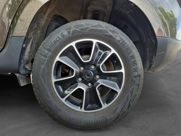 Dacia duster dci 110 4x2 black touch/camera recul/distrib fait/sans adblue/attelage/garantie 12 mois occasion simplicicar...