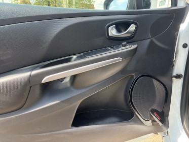 Renault clio iv dci 90 energy limited - garantie 12 mois occasion simplicicar nimes - rb auto simplicicar simplicibike france