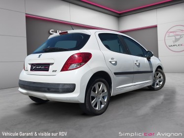 Peugeot 207 1.4 hdi 70ch idÉal jeune permis - entretien à jour - distribution  grosse révision réalisés occasion avignon...
