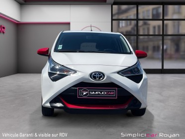 Toyota aygo mc18 1.0 vvt-i x-play entretien complet toyota premiere main garantie 12mois occasion simplicicar royan...