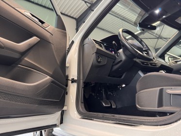 Volkswagen polo 1.0 tsi 95 ss dsg7 r-line virtual cockpit - iq light - camera - carplay - keyless go - sieges chauffants...
