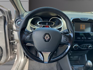 Renault clio iv tce 90 energy eco2 intens premiere main origine france entretien complet occasion simplicicar la ciotat...