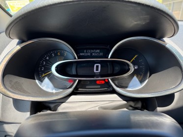 Renault clio iv tce 90 energy eco2 intens premiere main origine france entretien complet occasion simplicicar la ciotat...