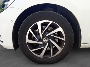 Volkswagen touran 1.5 tsi evo 150 dsg7 5pl connect entretien vw park assist caméra de recul car play garantie 12 mois...