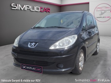 Peugeot 1007 1.4 hdi 70ch blue lion trendy occasion simplicicar frejus  simplicicar simplicibike france