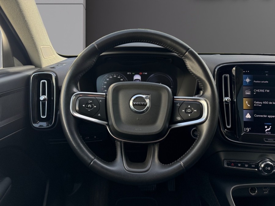 VOLVO d'occasion XC40 T4 RECHARGE INSCRIPTION LUXE DCT de 2021 Saint