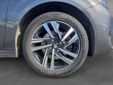Peugeot 208 100ch ss bvm6 allure attelage courroie changée garantie 12 mois occasion simplicicar vichy simplicicar...