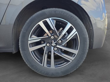 Peugeot 208 100ch ss bvm6 allure attelage courroie changée garantie 12 mois occasion simplicicar vichy simplicicar...