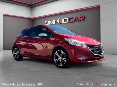 Peugeot 208 1.6 thp 200ch bvm6 gti  intérieur semi-cuir noir et rouge  garantie 12 mois occasion simplicicar vernon...