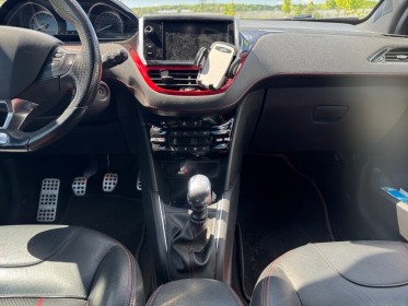 Peugeot 208 1.6 thp 200ch bvm6 gti  intérieur semi-cuir noir et rouge  garantie 12 mois occasion simplicicar vernon...