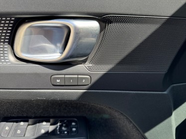 Volvo xc40 t3 163 ch geartronic 8 r-design / carplay / camÉra  de recul /  entretien volvo /  garantie 12 mois occasion...