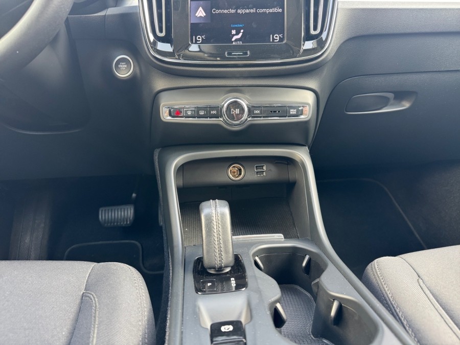 VOLVO d'occasion XC40 T4 RECHARGE INSCRIPTION LUXE DCT de 2021 Saint