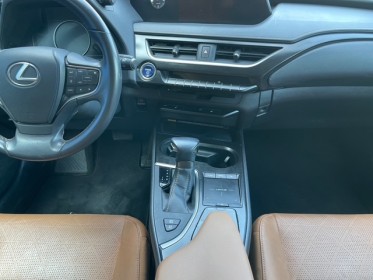 Lexus ux 250h luxe 4wd luxe 1 main occasion simplicicar tours  simplicicar simplicibike france