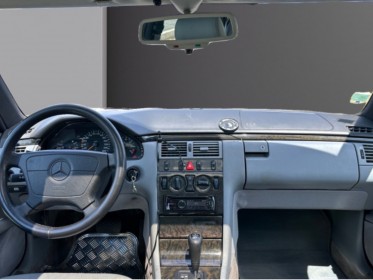 Mercedes benz e280  avangarde - toit ouvrant - sièges en cuire à mémoires électriques chauffant occasion...