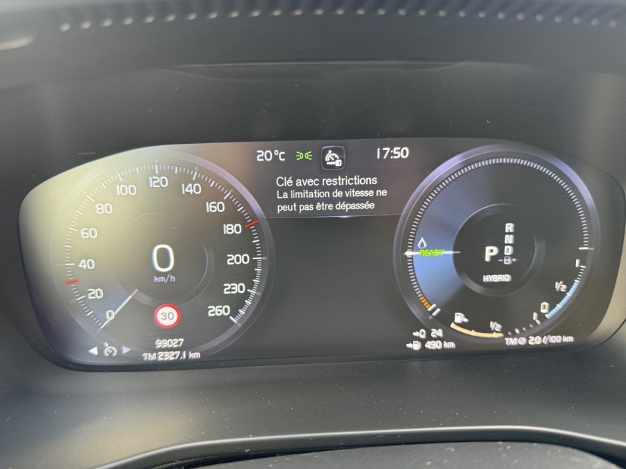 VOLVO d'occasion XC40 T4 RECHARGE INSCRIPTION LUXE DCT de 2021 Saint