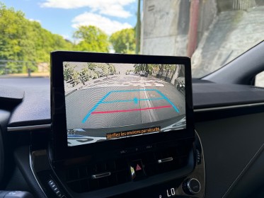 Toyota corolla touring sports hybride pro nouve pro hybride 140ch dynamic business  / carplay / entretien toyota occasion...