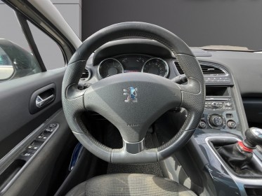 Peugeot 5008 1.6 hdi 112ch fap bvm6 style 7pl occasion simplicicar limoges  simplicicar simplicibike france