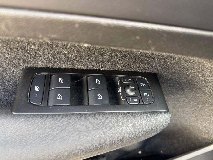 VOLVO d'occasion XC40 T4 RECHARGE INSCRIPTION LUXE DCT de 2021 Saint