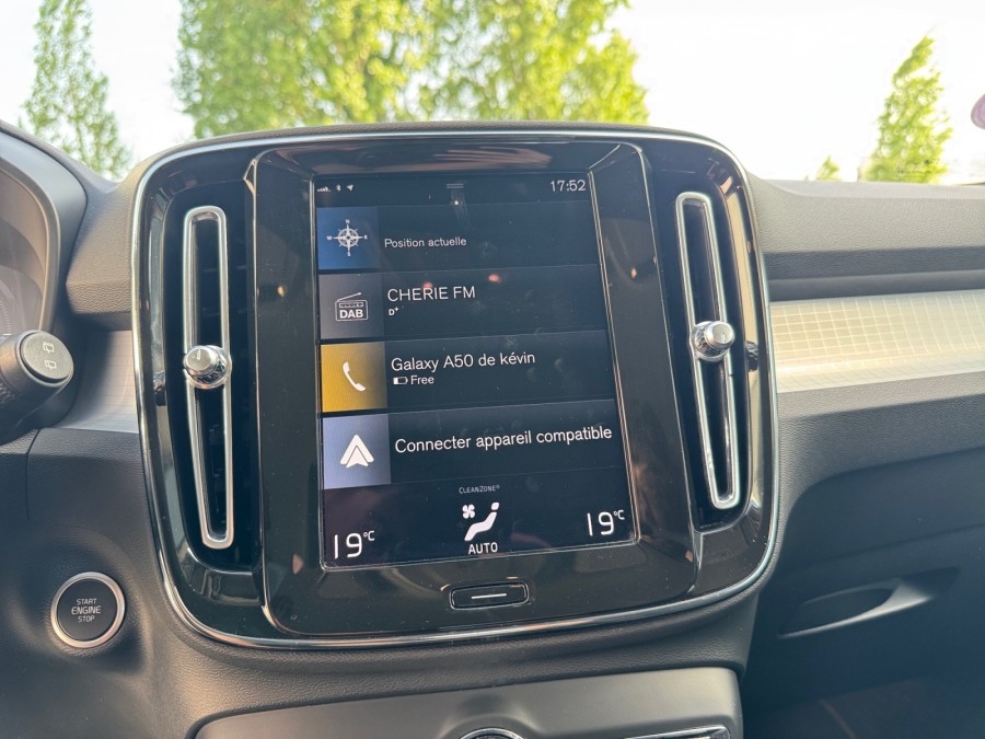 VOLVO d'occasion XC40 T4 RECHARGE INSCRIPTION LUXE DCT de 2021 Saint