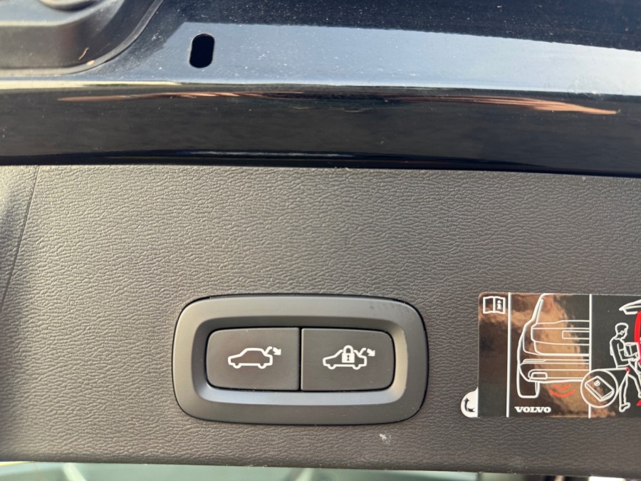 VOLVO d'occasion XC40 T4 RECHARGE INSCRIPTION LUXE DCT de 2021 Saint