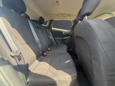 Volvo v40 d2 120 momentum geartronic a occasion simplicicar brive la gaillarde  simplicicar simplicibike france