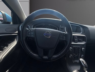 Volvo v40 d2 120 momentum geartronic a occasion simplicicar brive la gaillarde  simplicicar simplicibike france