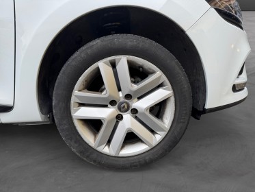 Renault clio iv tce 90 e6c trend - radars de recul occasion simplicicar compiegne simplicicar simplicibike france
