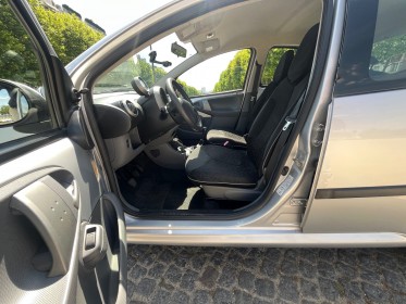 Peugeot 107 1.0e 12v 68ch blue lion black  silver occasion paris 15ème (75) simplicicar simplicibike france
