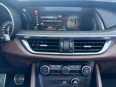 Alfa romeo stelvio 2.2 210 ch q4 at8 lusso garantie 12 mois toit ouvrant / carplay / sieges volant chauff / camera occasion...