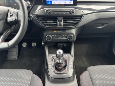 Ford focus 1.0 ecoboost 125 ss st line-carnet d'entretien - garantie 12 mois occasion simplicicar brest simplicicar...