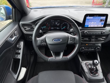 Ford focus 1.0 ecoboost 125 ss st line-carnet d'entretien - garantie 12 mois occasion simplicicar brest simplicicar...