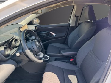 Toyota yaris hybride my22 116h design garantie 12 mois occasion simplicicar toulon est simplicicar simplicibike france