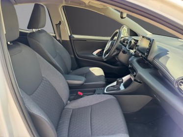 Toyota yaris hybride my22 116h design garantie 12 mois occasion simplicicar toulon est simplicicar simplicibike france