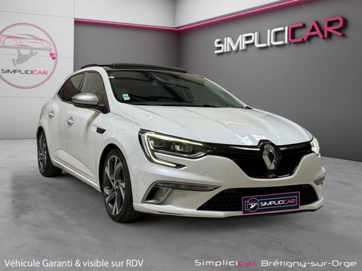 Renault megane iv berline tce 205 energy edc gt toit ouvrant garantie 12mois occasion simplicicar bretigny-sur-orge...