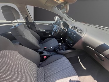 Seat leon 1.6 tdi 90 fap cr réference occasion avignon (84) simplicicar simplicibike france