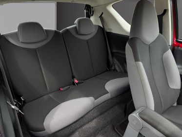 Peugeot 107 1.0 68ch série 64 - moteur à chaine toyota - clim occasion simplicicar rennes simplicicar simplicibike france