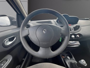 Renault twingo ii 1.5 dci 65 eco2 authentique occasion avignon (84) simplicicar simplicibike france
