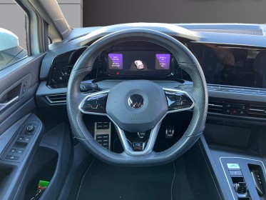 Volkswagen golf viii r-line-camera de recul-volant chauffant-siege chauffant-carplay-garantie 12 mois occasion simplicicar...