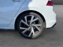 Volkswagen golf viii r-line-camera de recul-volant chauffant-siege chauffant-carplay-garantie 12 mois occasion simplicicar...